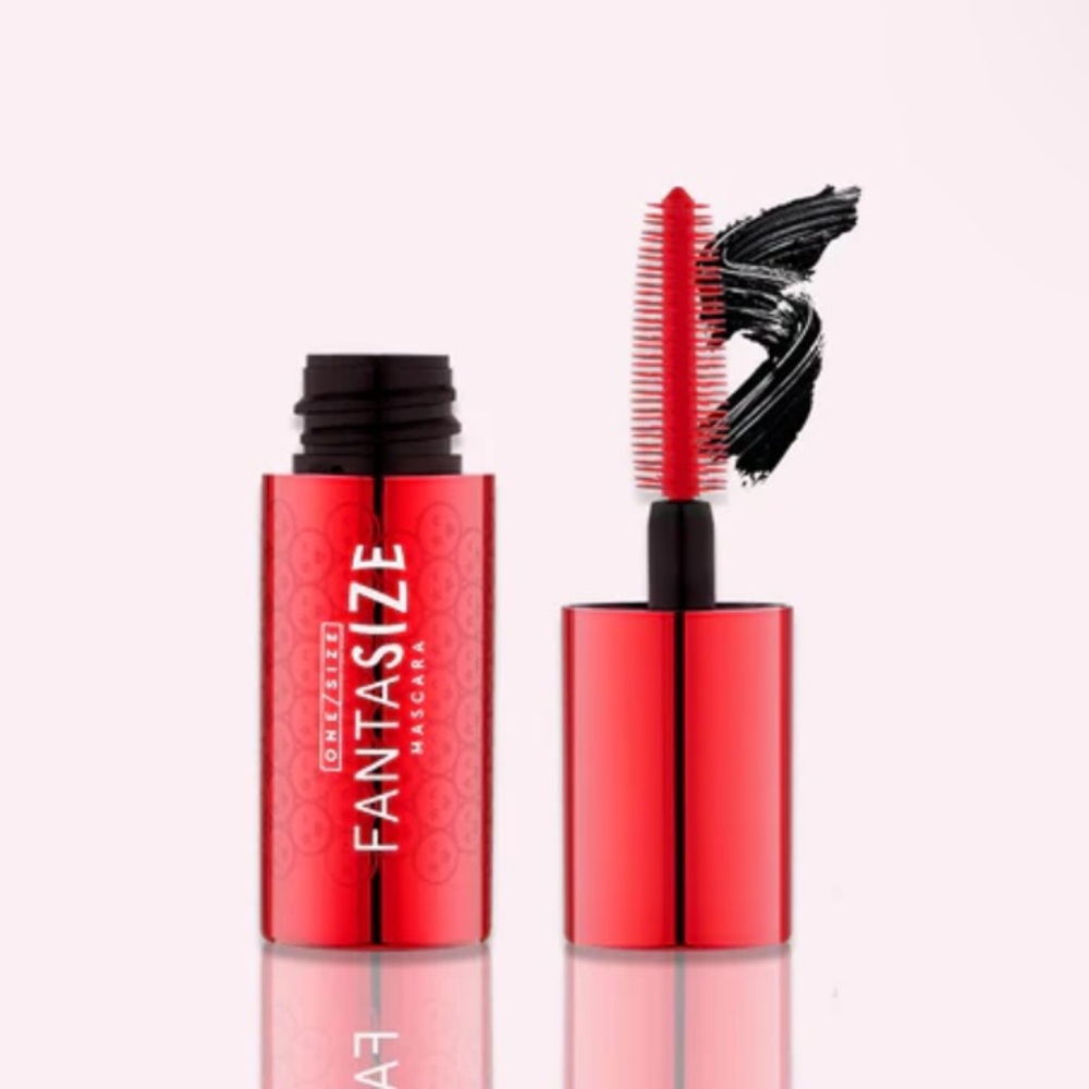 Fantasize Black Mascara by OneSize 7.15 g